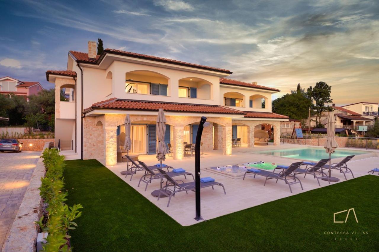 Luxury Apartments Loma Sveti Vid-Miholjice Luaran gambar